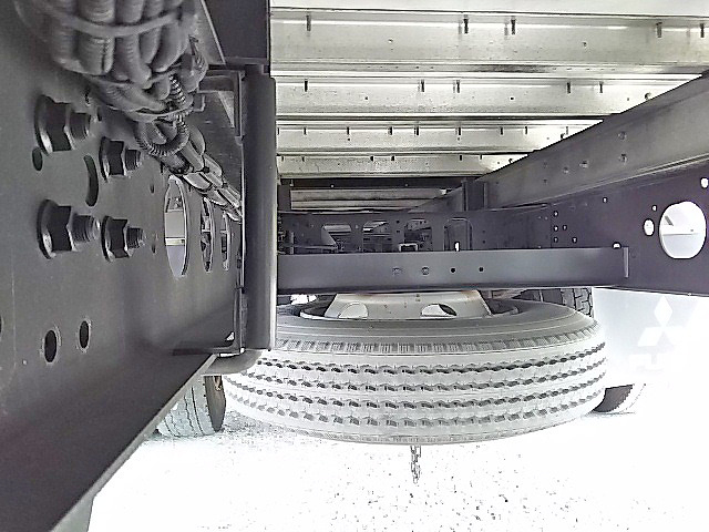 三菱ふそうファイターアルミウイング中型（4t）[写真24]