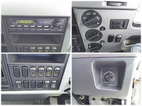 三菱ふそうファイターアルミウイング中型（4t）[写真36]