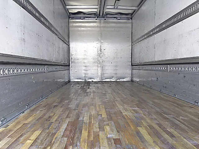 三菱ふそうファイターアルミウイング中型（4t）[写真09]