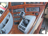 UDトラックスクオンアルミウイング大型（10t）[写真29]