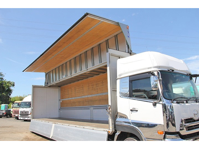 UDトラックスクオンアルミウイング大型（10t）[写真05]