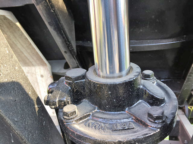 日野レンジャーダンプ中型（4t）[写真18]