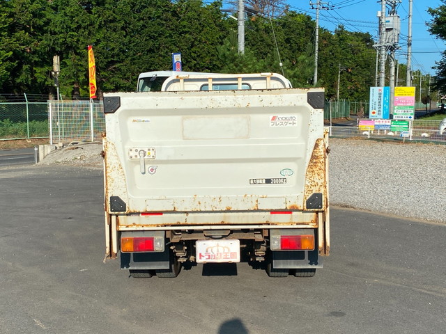 日野デュトロ平ボディ小型（2t・3t）[写真10]