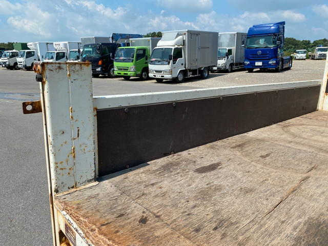 日野デュトロ平ボディ小型（2t・3t）[写真15]