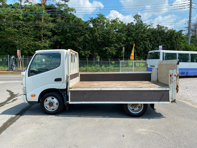 日野デュトロ平ボディ小型（2t・3t）[写真05]