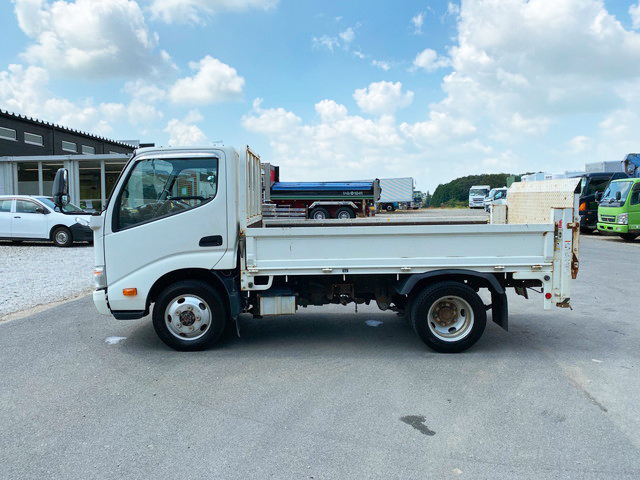 日野デュトロ平ボディ小型（2t・3t）[写真07]