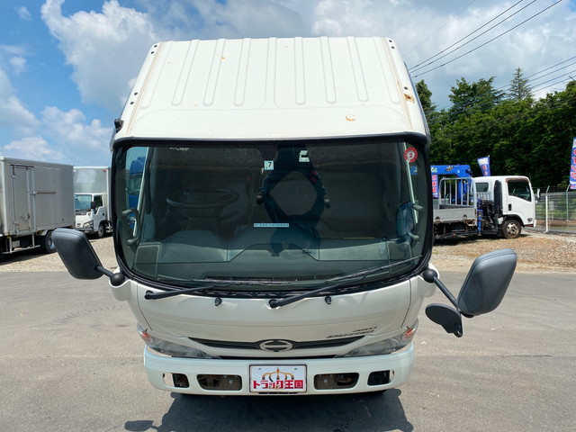 日野デュトロ平ボディ小型（2t・3t）[写真09]