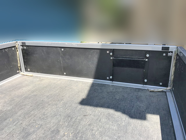 日産アトラス平ボディ小型（2t・3t）[写真11]