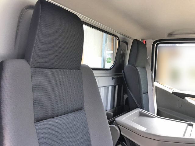 日産アトラス平ボディ小型（2t・3t）[写真18]