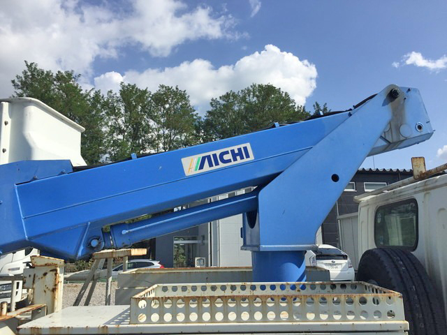 三菱ふそうキャンター高所作業車小型（2t・3t）[写真14]