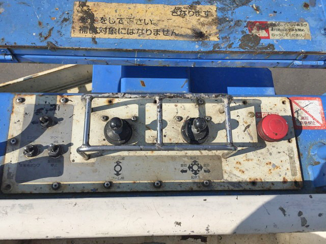 三菱ふそうキャンター高所作業車小型（2t・3t）[写真15]