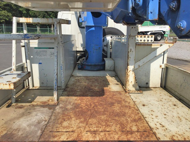 三菱ふそうキャンター高所作業車小型（2t・3t）[写真18]