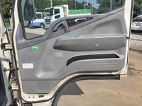 三菱ふそうキャンター高所作業車小型（2t・3t）[写真31]