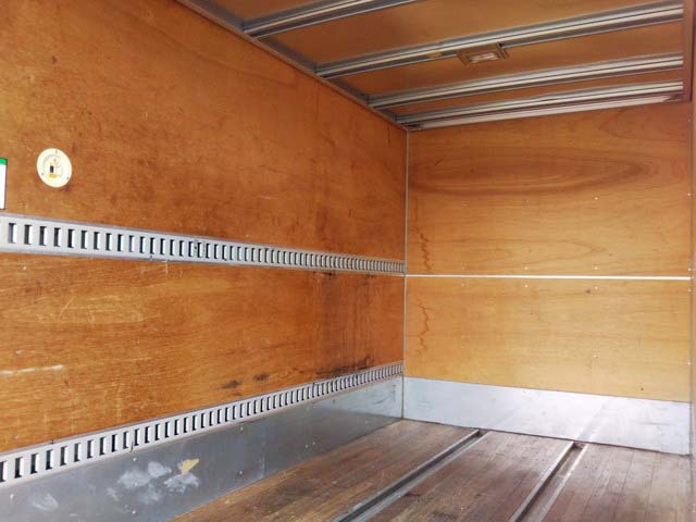 いすゞエルフパネルバン小型（2t・3t）[写真12]