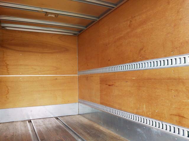 いすゞエルフパネルバン小型（2t・3t）[写真13]