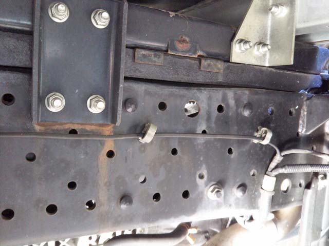 いすゞエルフパネルバン小型（2t・3t）[写真25]