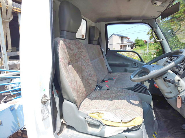 三菱ふそうキャンタークレーン4段小型（2t・3t）[写真22]