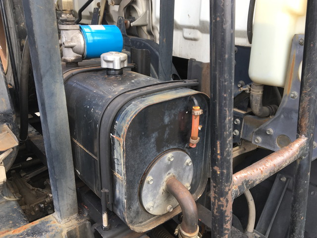 いすゞフォワードコンテナ専用車中型（4t）[写真13]