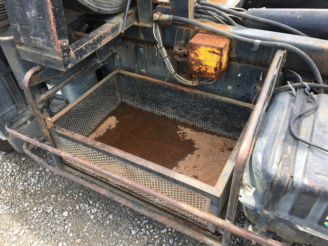 いすゞフォワードコンテナ専用車中型（4t）[写真17]