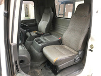 いすゞフォワードコンテナ専用車中型（4t）[写真27]