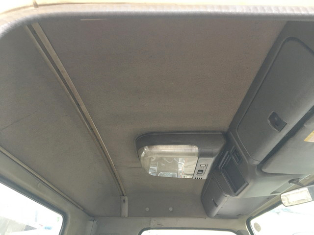 いすゞフォワードコンテナ専用車中型（4t）[写真30]