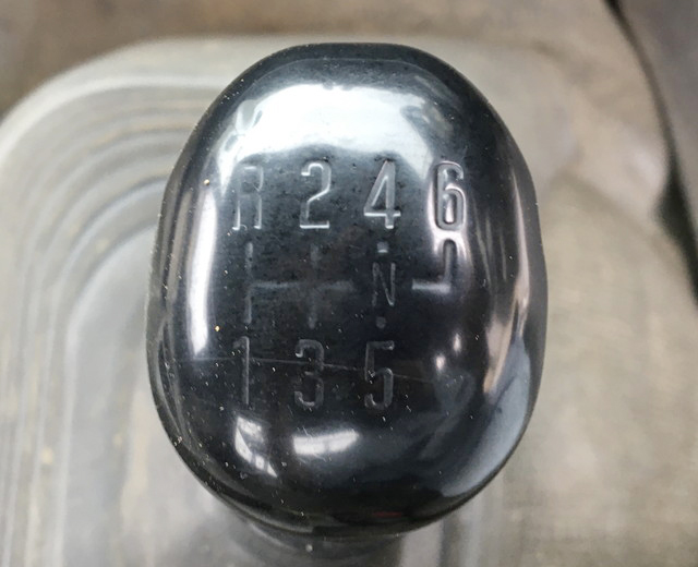 いすゞフォワードコンテナ専用車中型（4t）[写真38]