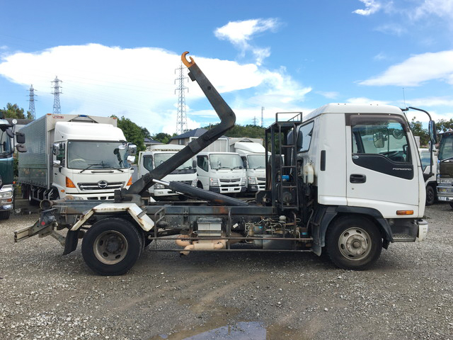 いすゞフォワードコンテナ専用車中型（4t）[写真06]