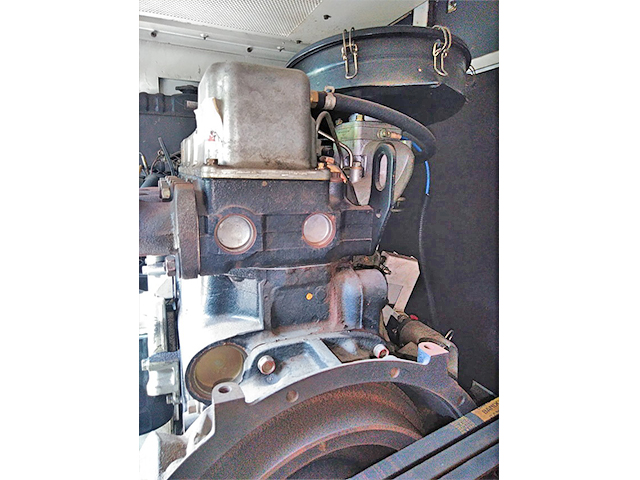 いすゞエルフ高圧洗浄車小型（2t・3t）[写真23]