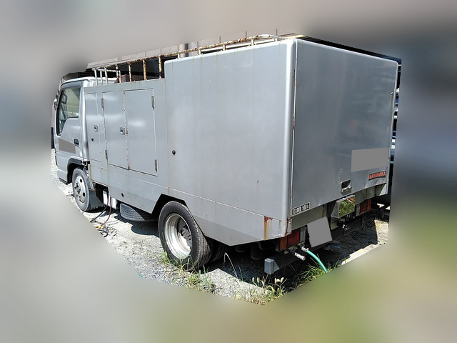 いすゞエルフ高圧洗浄車小型（2t・3t）[写真04]