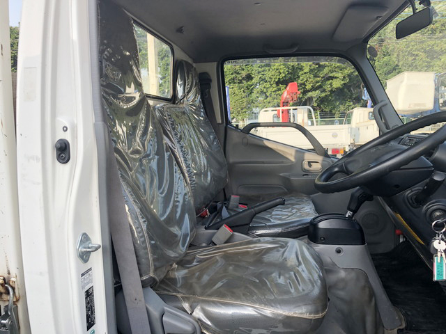 日野デュトロ平ボディ小型（2t・3t）[写真25]