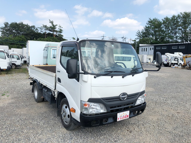 日野デュトロ平ボディ小型（2t・3t）[写真03]