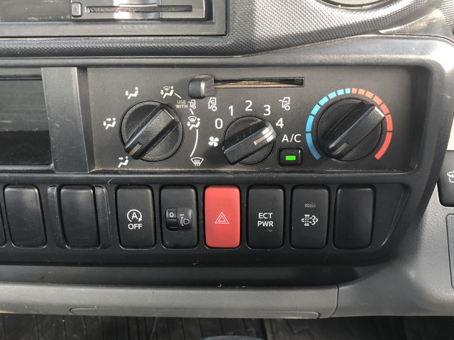 日野デュトロ平ボディ小型（2t・3t）[写真30]