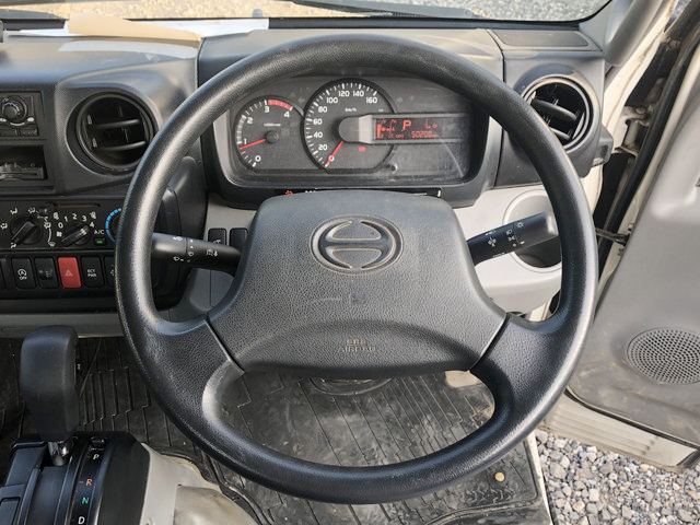 日野デュトロ平ボディ小型（2t・3t）[写真31]