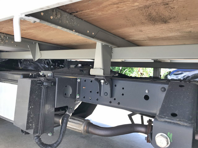 日産アトラス平ボディ小型（2t・3t）[写真14]