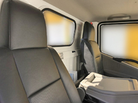 日産アトラス平ボディ小型（2t・3t）[写真15]