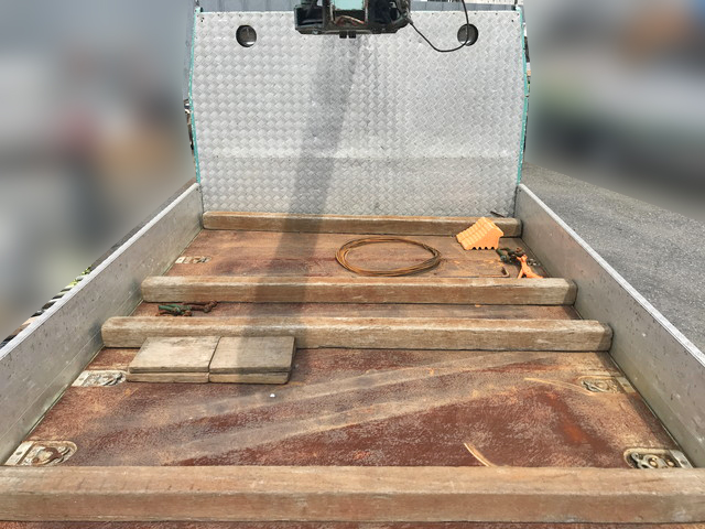 日野レンジャーユニック4段増トン（6t・8t）[写真03]