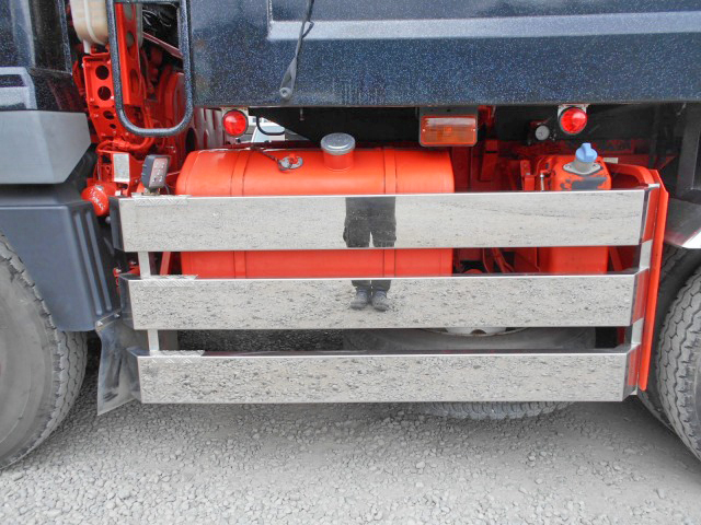 三菱ふそうスーパーグレートダンプ大型（10t）[写真16]