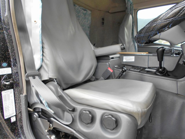 三菱ふそうスーパーグレートダンプ大型（10t）[写真18]