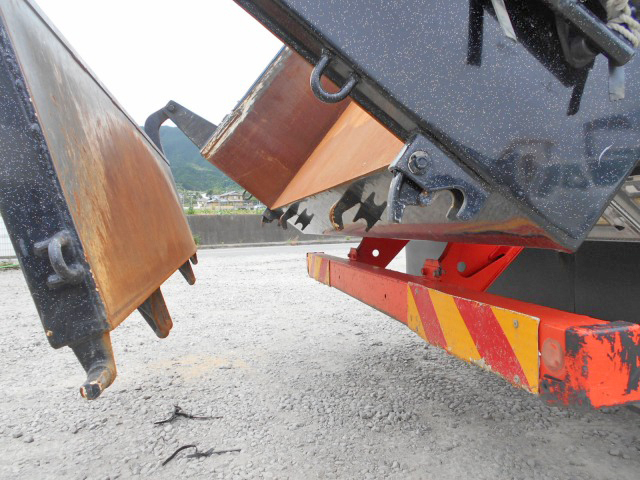 三菱ふそうスーパーグレートダンプ大型（10t）[写真07]