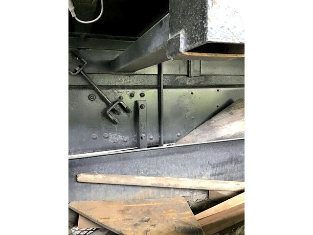 三菱ふそうスーパーグレート平ボディ大型（10t）[写真13]