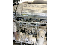 三菱ふそうスーパーグレート平ボディ大型（10t）[写真17]