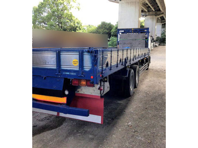 三菱ふそうスーパーグレート平ボディ大型（10t）[写真05]