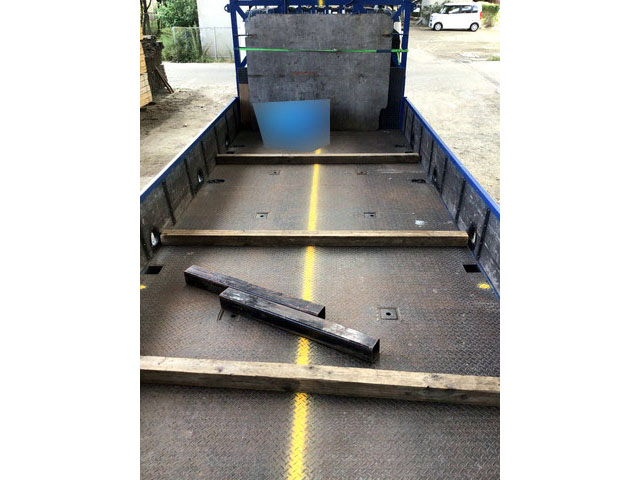 三菱ふそうスーパーグレート平ボディ大型（10t）[写真09]