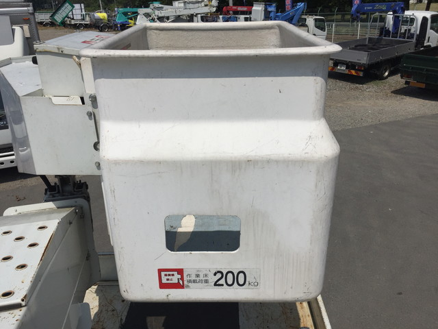 いすゞエルフ高所作業車小型（2t・3t）[写真14]