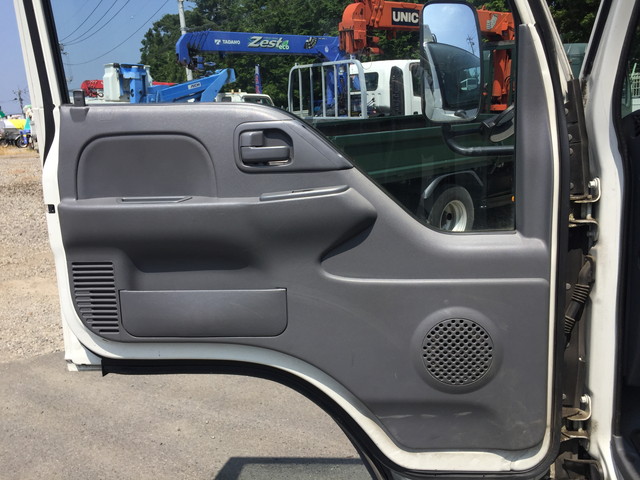 いすゞエルフ高所作業車小型（2t・3t）[写真29]