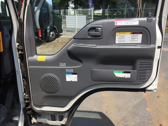 いすゞエルフ高所作業車小型（2t・3t）[写真30]