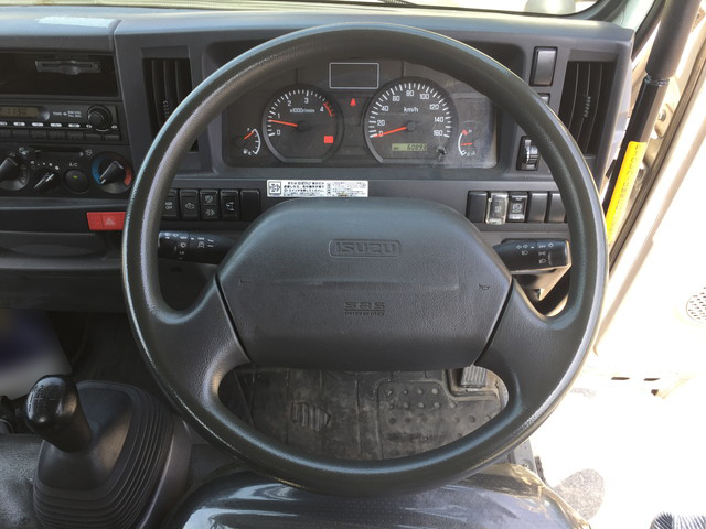 いすゞエルフ高所作業車小型（2t・3t）[写真34]