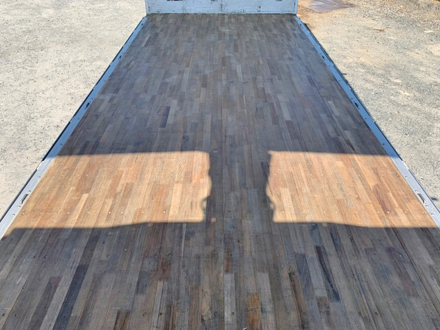 日野レンジャーアルミウイング中型（4t）[写真15]