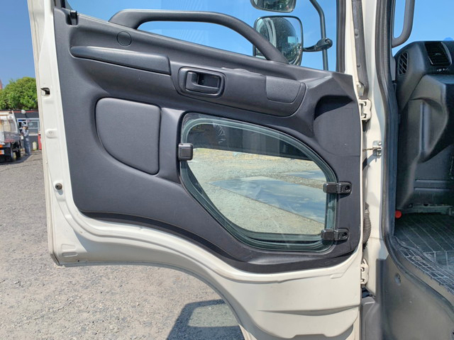 日野レンジャーアルミウイング中型（4t）[写真25]