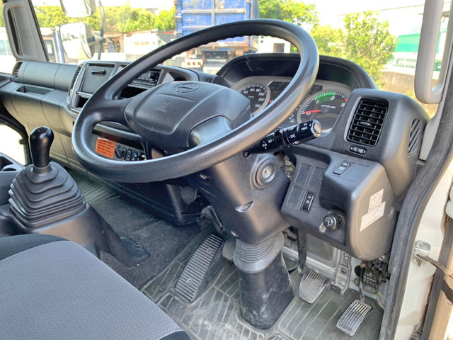 日野レンジャーアルミウイング中型（4t）[写真28]